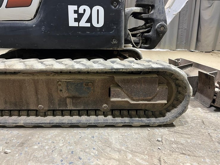 2016-bobcat-e20-image-20