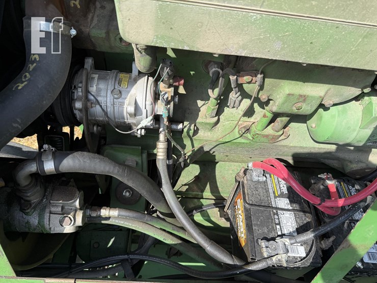 1983-john-deere-8820-image-45