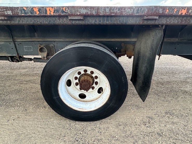 2000-ford-f650-image-15