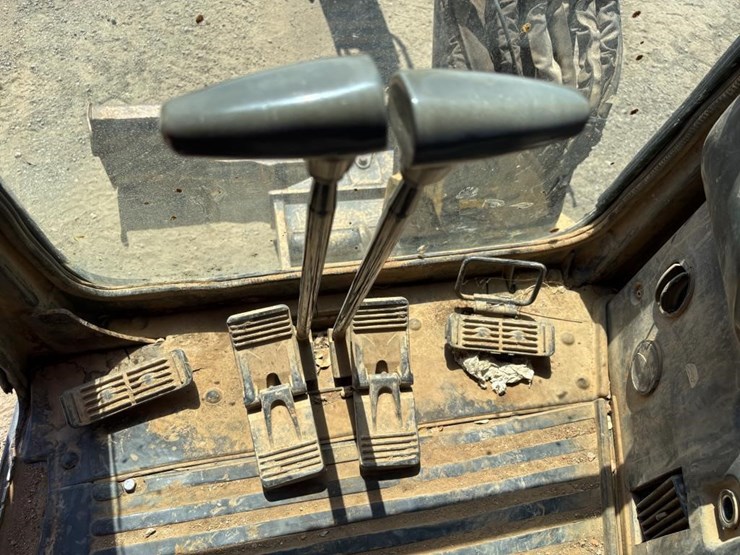 deere-35d-image-29