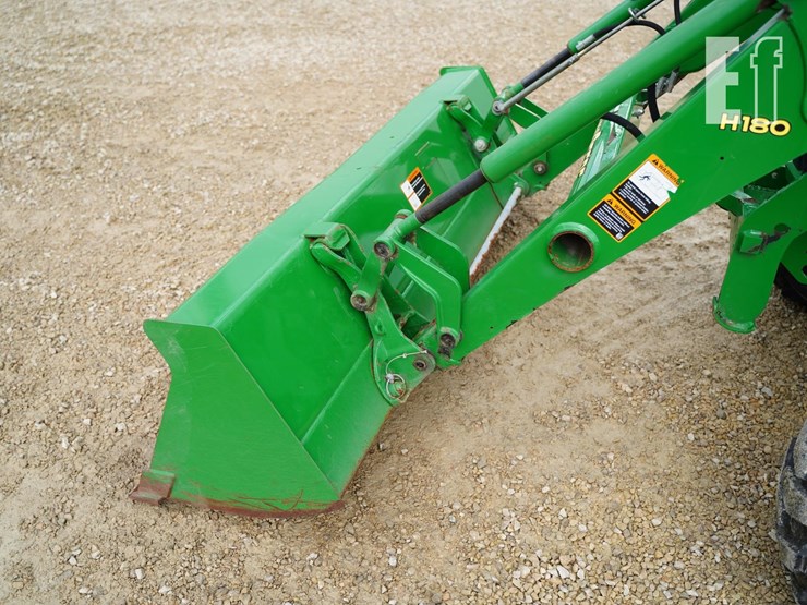 john-deere-4044r-image-13