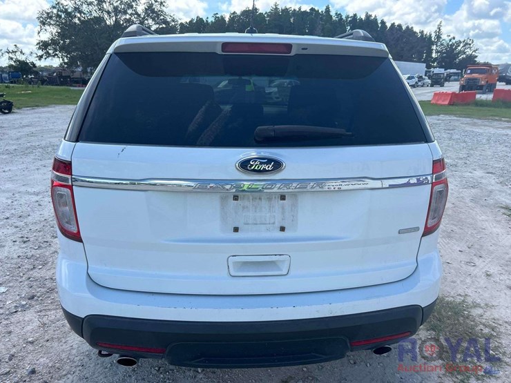 2013-ford-explorer-image-29
