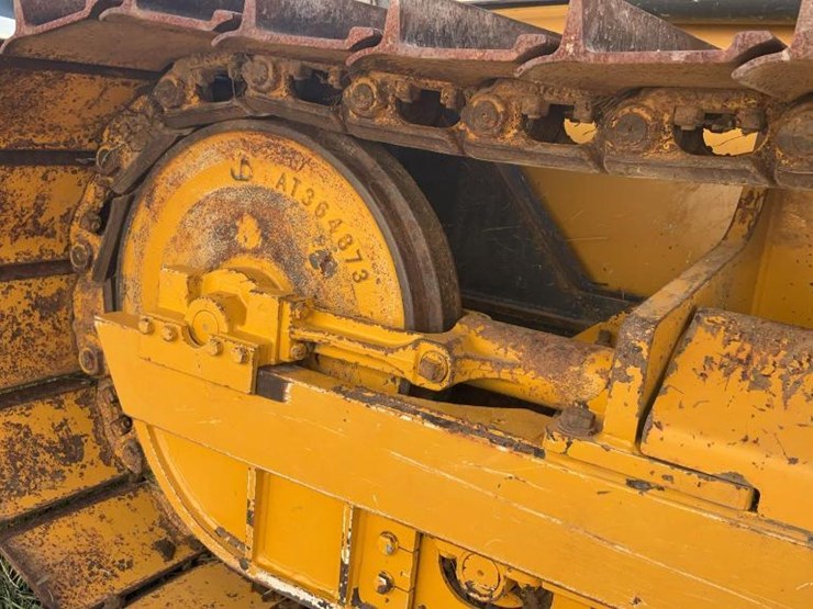 2017-deere-450k-lgp-image-17