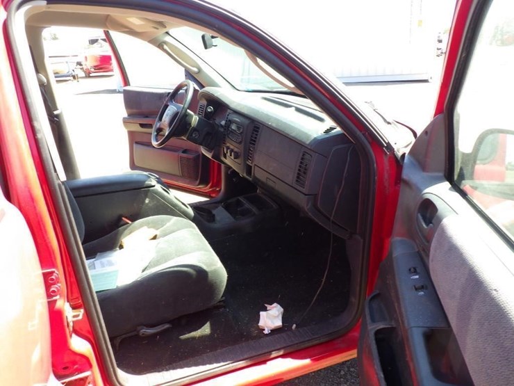 2004-dodge-dakota-image-6