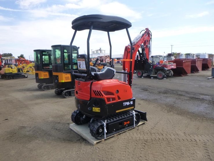 2025-tpm-16-hydraulic-excavator-image-3