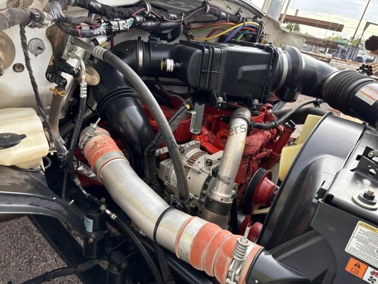 2012-ford-f750-image-17