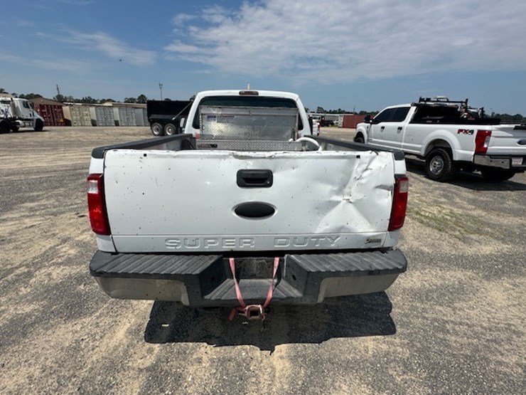 2011-ford-f250-image-8
