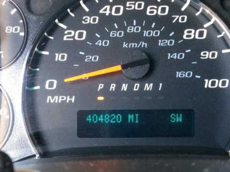 2013-chevrolet-3500-image-14