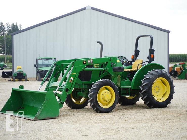 2015-john-deere-5075e-image-1