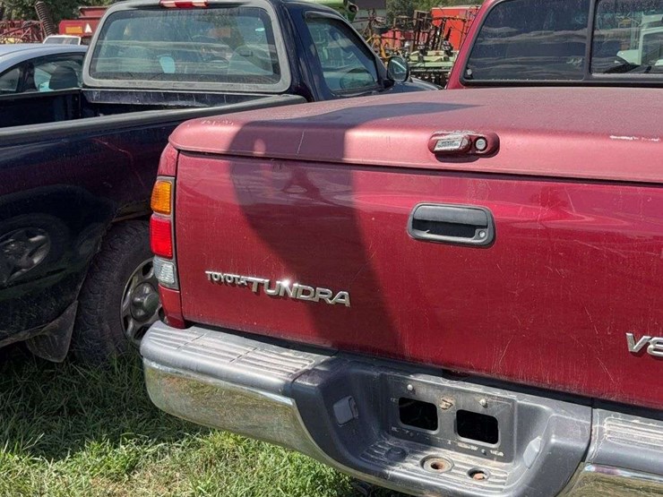 2000-toyota-tundra-image-7