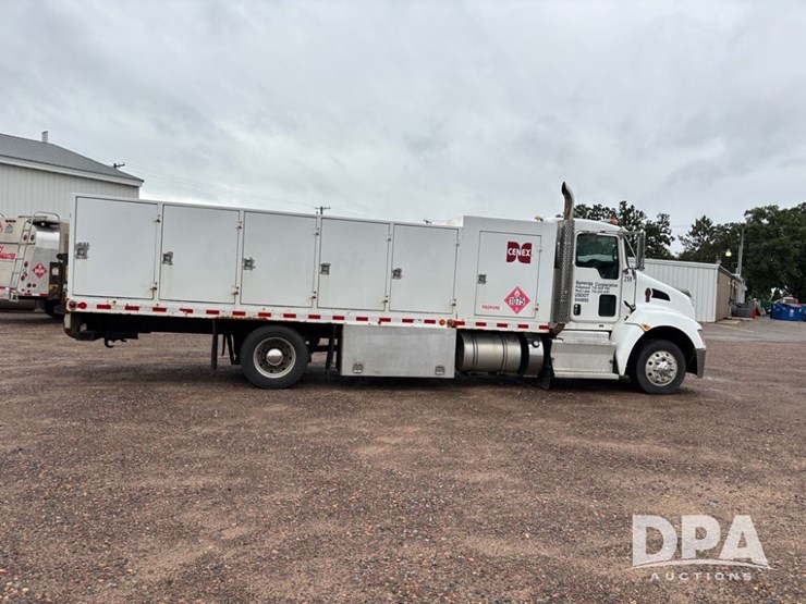 2012-kenworth-bottle-truck-(dr12101-unit-250)-image-4