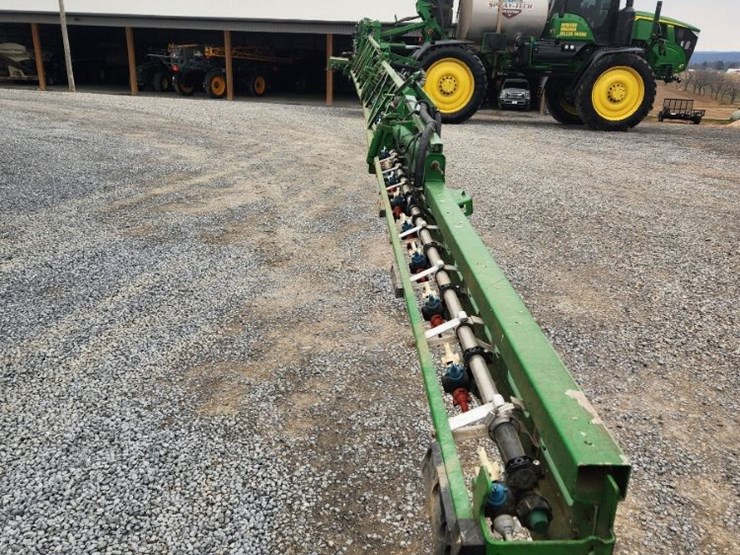 2023-john-deere-616r-image-13