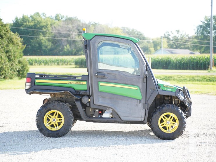 2018-john-deere-gator-xuv-835r-image-4