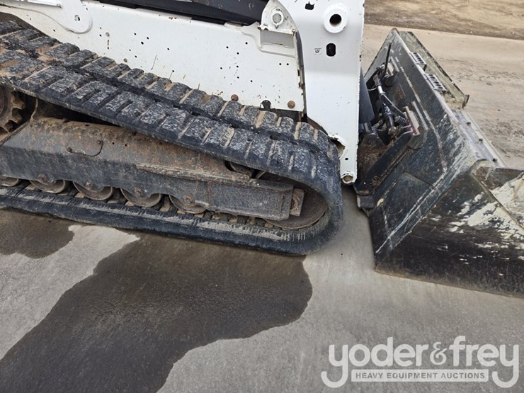 2022-bobcat-t770-image-22