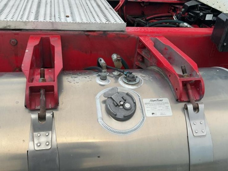 #502-•-2004-peterbilt-truck-image-63