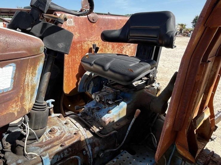 ford-tractor-image-12