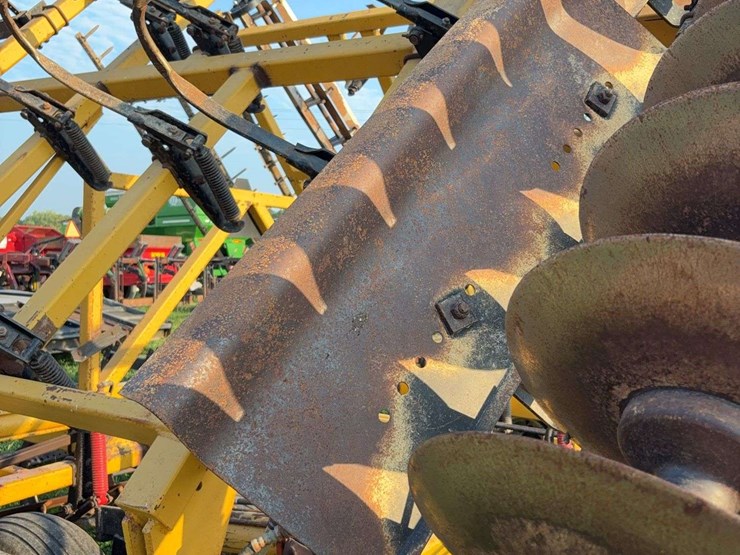 landoll-tilloll-876,-35ft,-3-bar-harrow-with-beater,-walking-tandem,-updated-reel-savers-image-7
