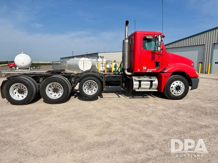 2006-freightliner-columbia-day-cab-truck-(gp11331,-unit-88)-image-4