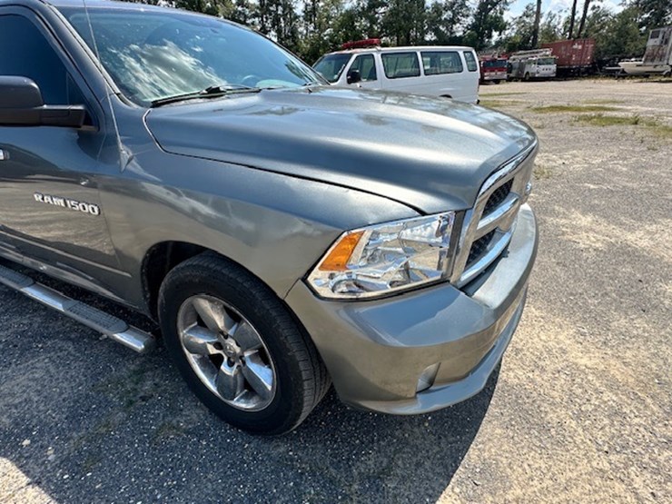 2011-dodge-ram-1500-image-16