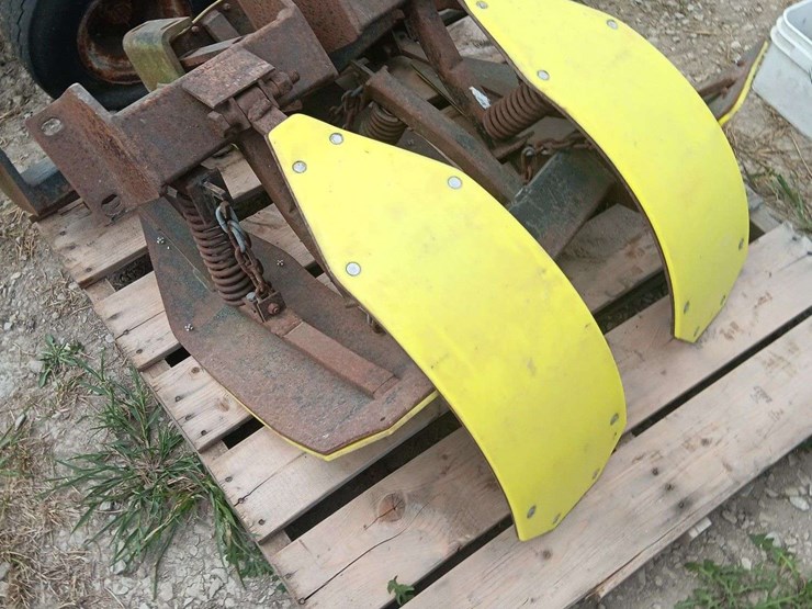 5-john-deere-stalk-stompers-image-2