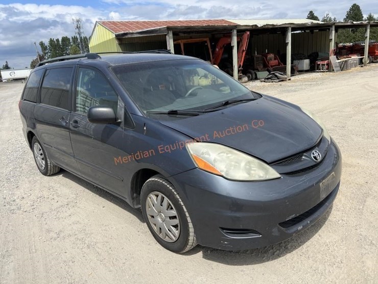 2006-toyota-sienna-image-9