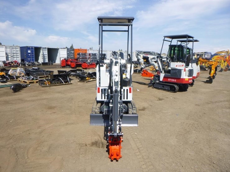 bttl-et15h-6-hydraulic-excavator-image-6