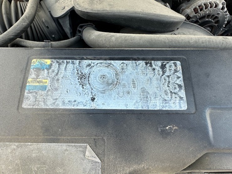 2005-gmc-2500-image-54