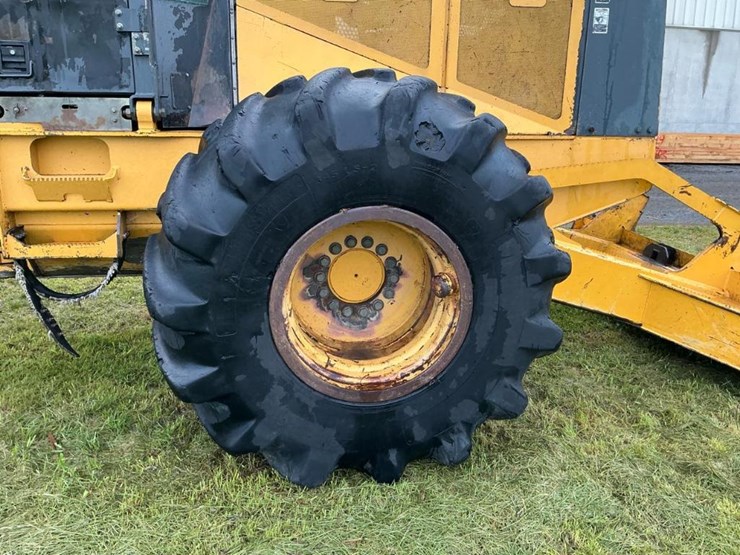2003-deere-648g-image-41