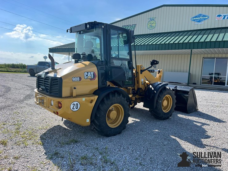 2023-caterpillar-908-image-5