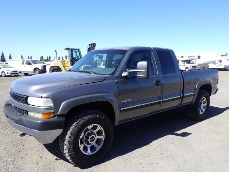 2002-chevrolet-2500-image-1