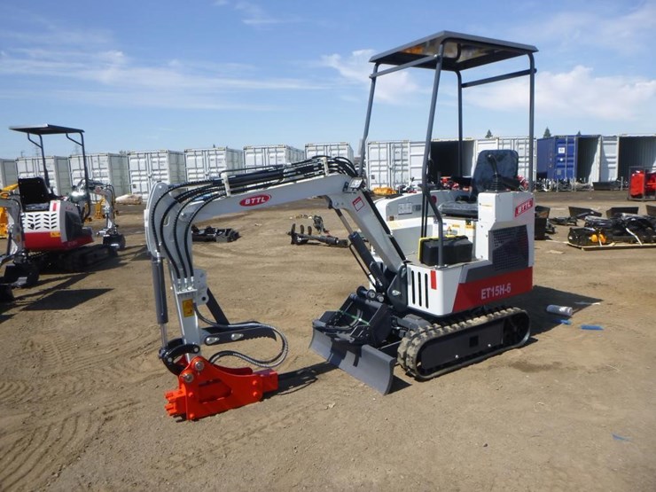 bttl-et15h-6-hydraulic-excavator-image-1