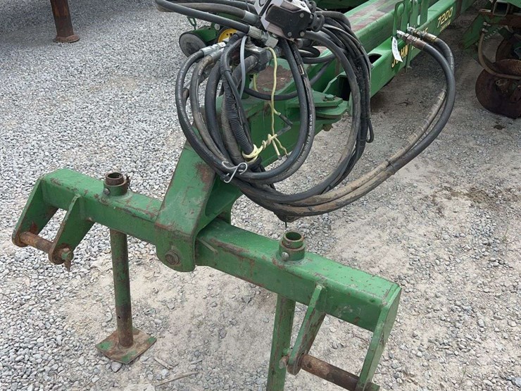 john-deere-7200-image-3