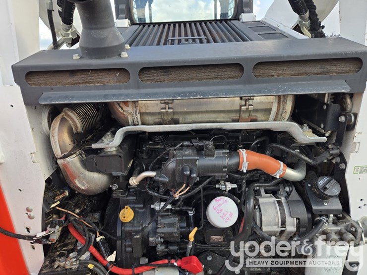 2022-bobcat-t770-image-29