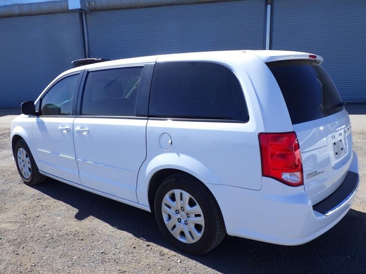2017-dodge-grand-caravan-image-4
