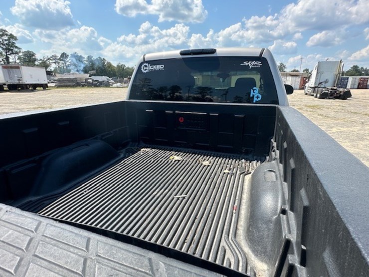 2009-chevrolet-silverado-image-9