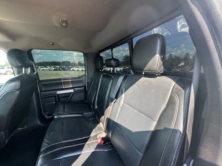 2017-ford-f150-lariat-image-26