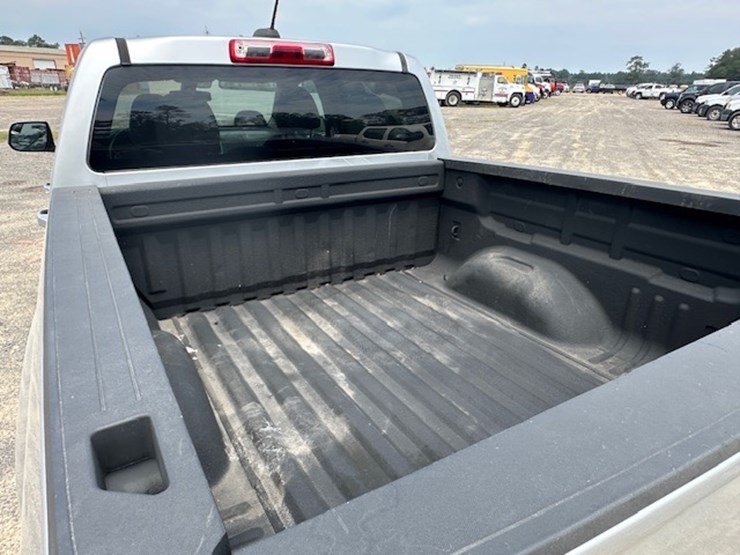 2020-chevrolet-colorado-image-10