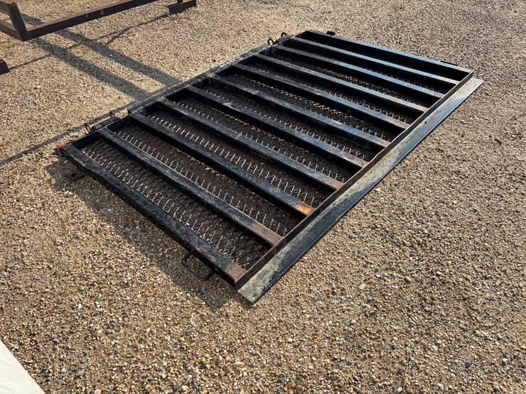 #22805-•-16-ft-utility-trailer-gate-image-1