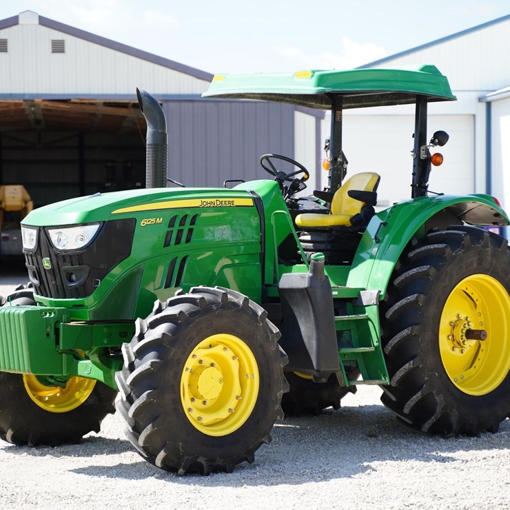 2013 JOHN DEERE 6125M