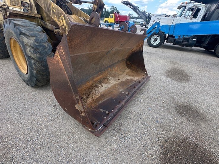 caterpillar-918f-image-24