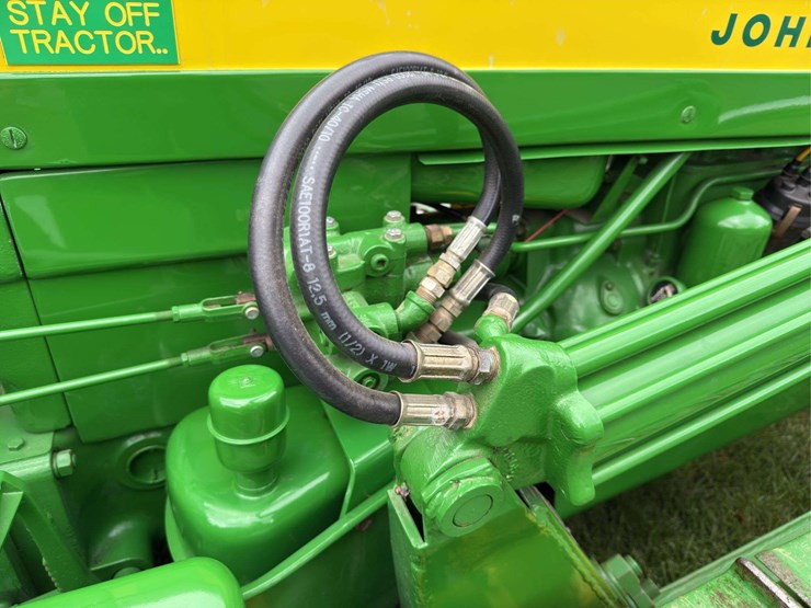 john-deere-420c-image-11