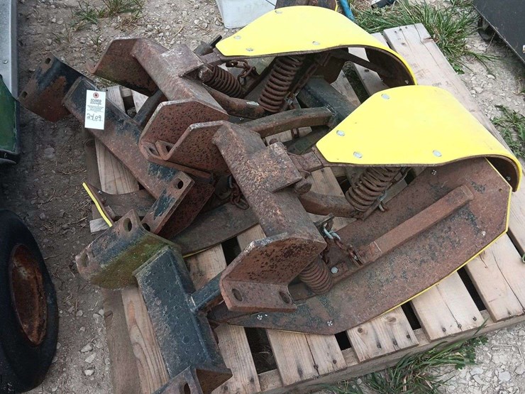 5-john-deere-stalk-stompers-image-1