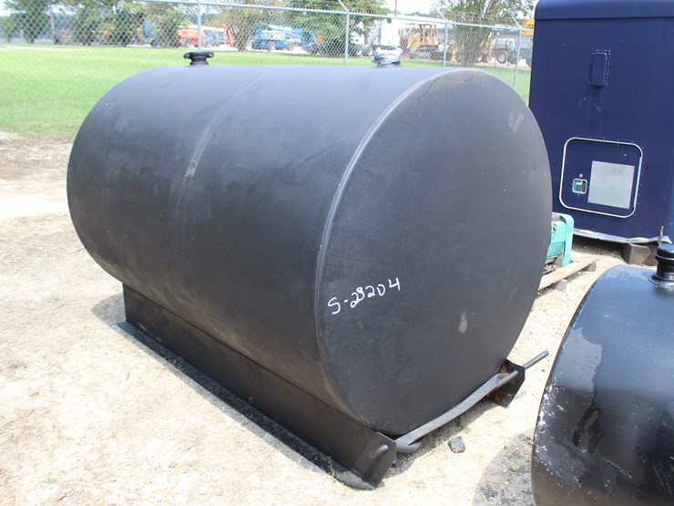 #23204-•-500-gallon-fuel-tank-on-skid-image-2
