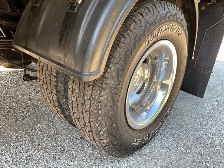 2018-dodge-ram-3500-image-29