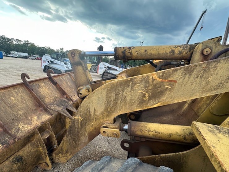 caterpillar-918f-image-21
