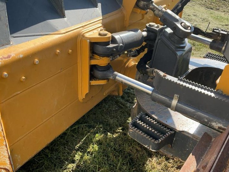 2017-deere-450k-lgp-image-9