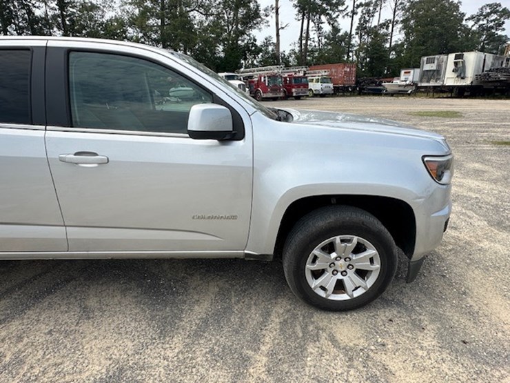 2020-chevrolet-colorado-image-17