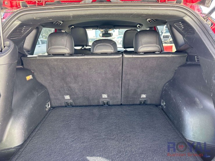 2023-jeep-compass-image-25