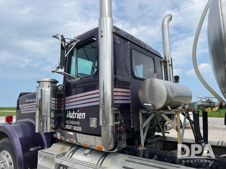 1996-western-star-model-496f-liquid-nurse-truck-(jn2748,-unit-40582)-image-58