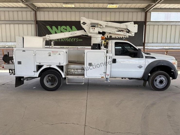 2012-ford-f550-image-1